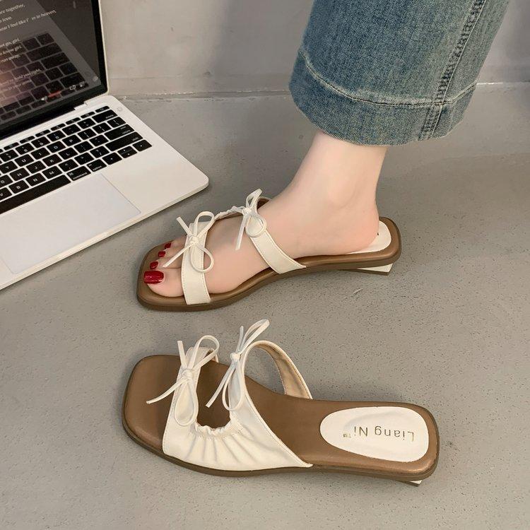 Medium heel nude fairy wind small cool slippers women's shoes wear 2025 new summer bow holiday sandals