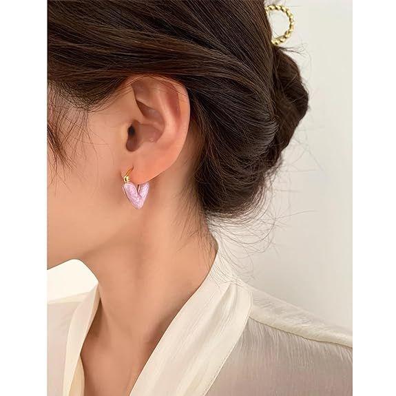 Серьги-кольца в форме сердца для женщин. Серьги-сердечки с эмалью. Гипоаллергенные — фото 5