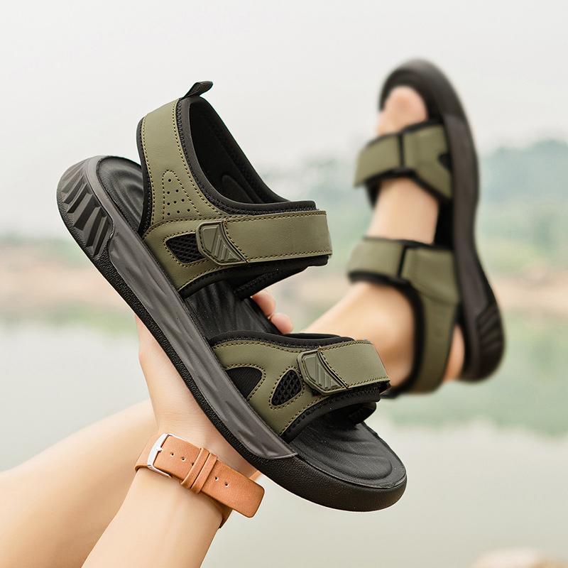 

Sandals men s summer wear non-slip and wear-resistant Roman slippers outdoor beach sports soft bottom Vietnamese sandals 44 армія зелений колір