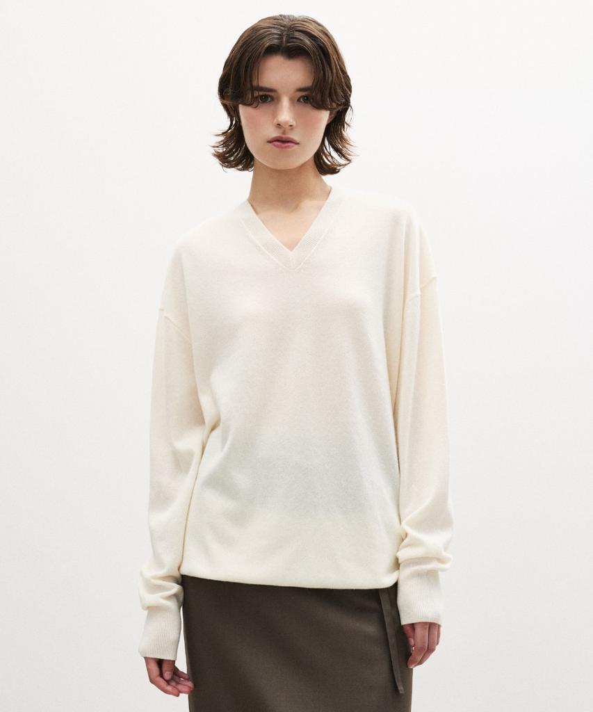 SUARE WOMEN Cashmere Wool Oversized V-Neck Knit - 4 Colors