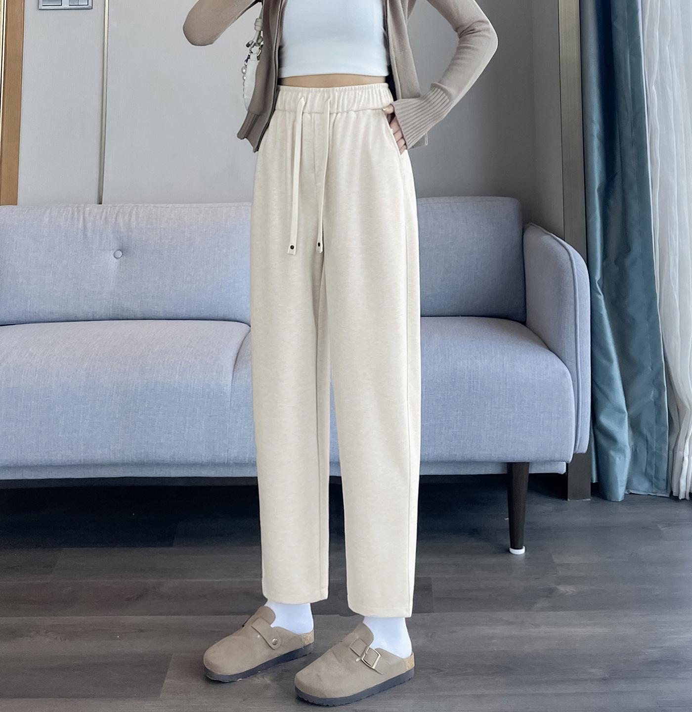 

High-Waisted White Fleece-Lined Wide-Leg Women s Straight-Leg Pants, Winter 2025 Collection XL