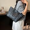 Large-capacity Bag Women's New Texture High-end Sense Light Luxury Fashion Tote Bag Commuting On