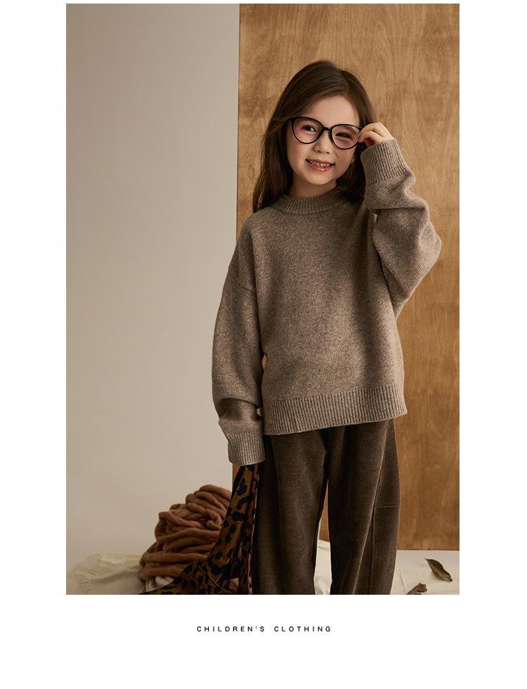 Children's Wool Ribbed Sweater - Round Neck, Cozy Autumn/Winter Base Layer for Girls