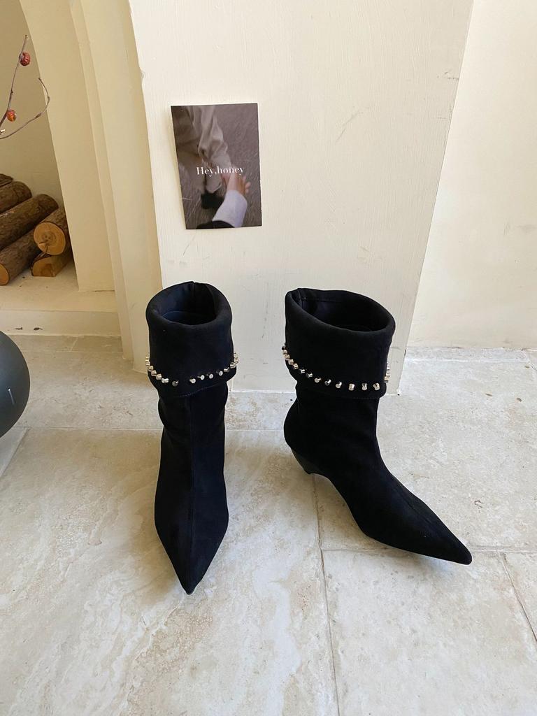French Pointed Rivet Suede Medium Tube Stacking Boots Women's 2025 Autumn and Winter Wood Grain Cone and Rhinestone Two Wear Medium Tube Boots