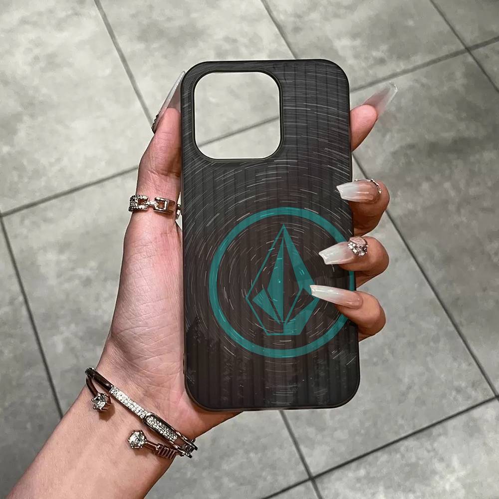 V-Volcom LOGO Fashion Phone Case For IPhone 17 16 15 14 Plus 13 12 11 Pro Max Pro Wave Corrugated Cover