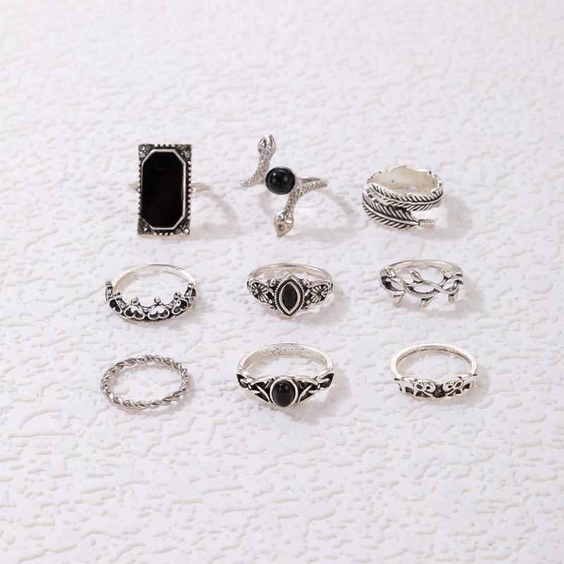 New European and American vintage black gemstone set nine-piece ring set Geometric snake-shaped crown leaf ring set