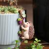 §Cute Climbing Hedgehog Figurine Flower Pot Hugger, Resin Hanging Hedgehog Statue Outdoor Decor Fence Ornaments For Patio Lawn