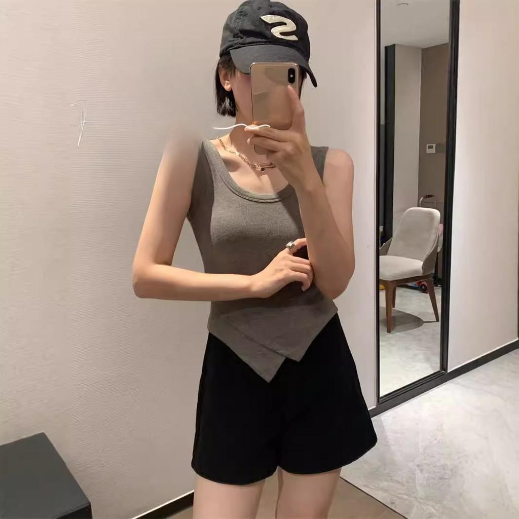 Early Autumn Irregular Hem Slimming Inside To Wear A Warm Vest with Halter Bottom Sleeveless Top