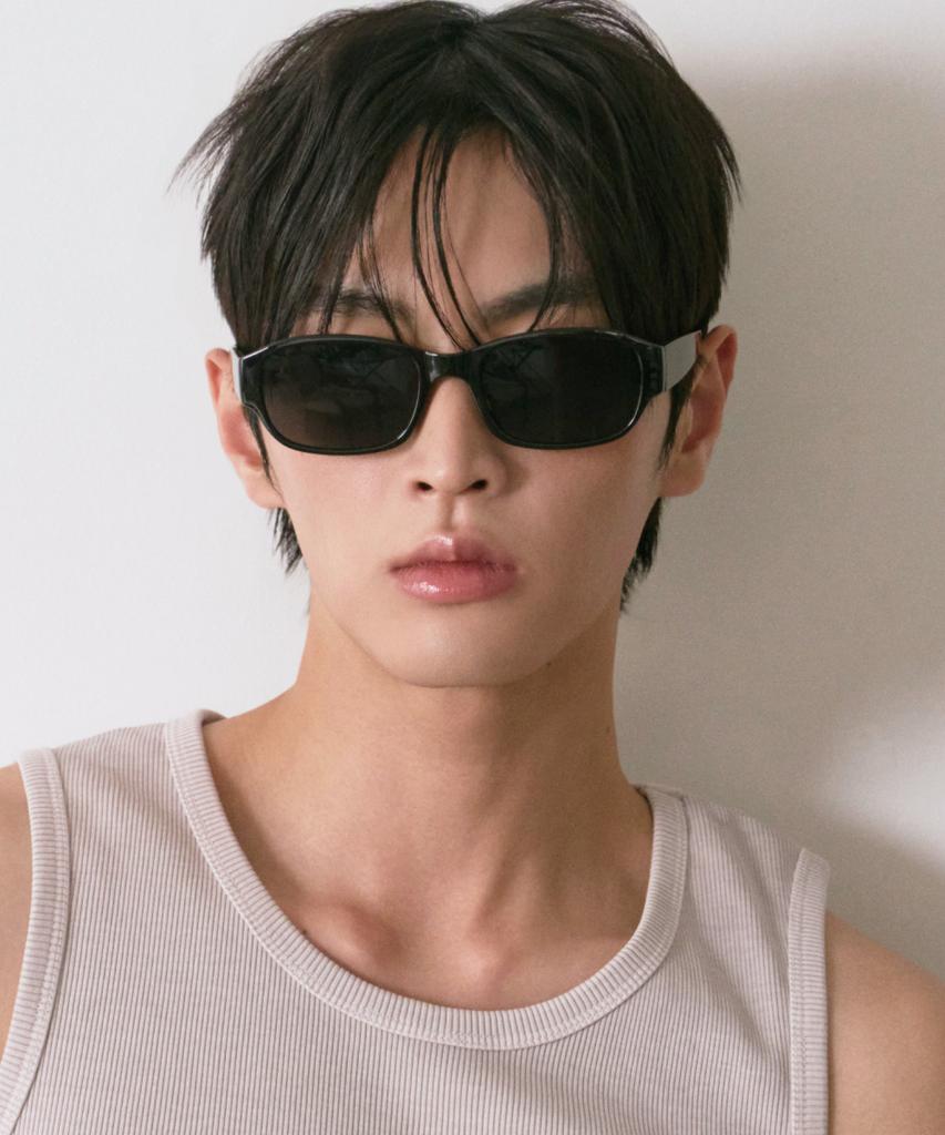 Hangeul Cali Flat Sunglasses Black