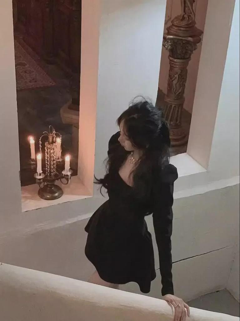 Elegant French Square Neck Dress - Women's Autumn 2023 Waist-Slimming Long Sleeve