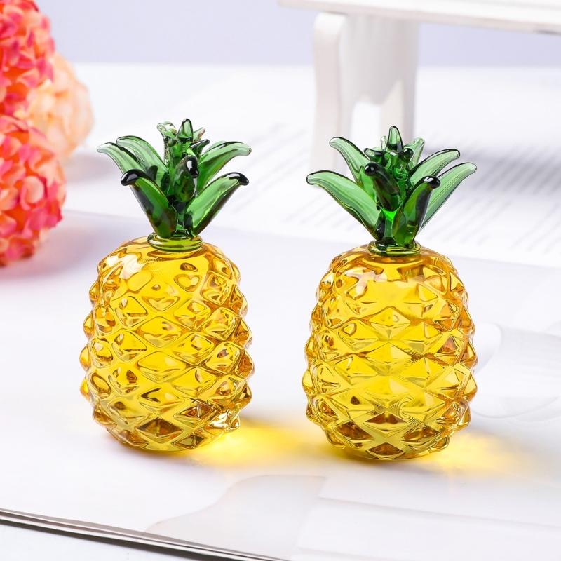 Handcrafts Crystal Pineapple Figurine Elegant Glass Artificial Fruit Sculpture Ornament for Home and Office Table Decors