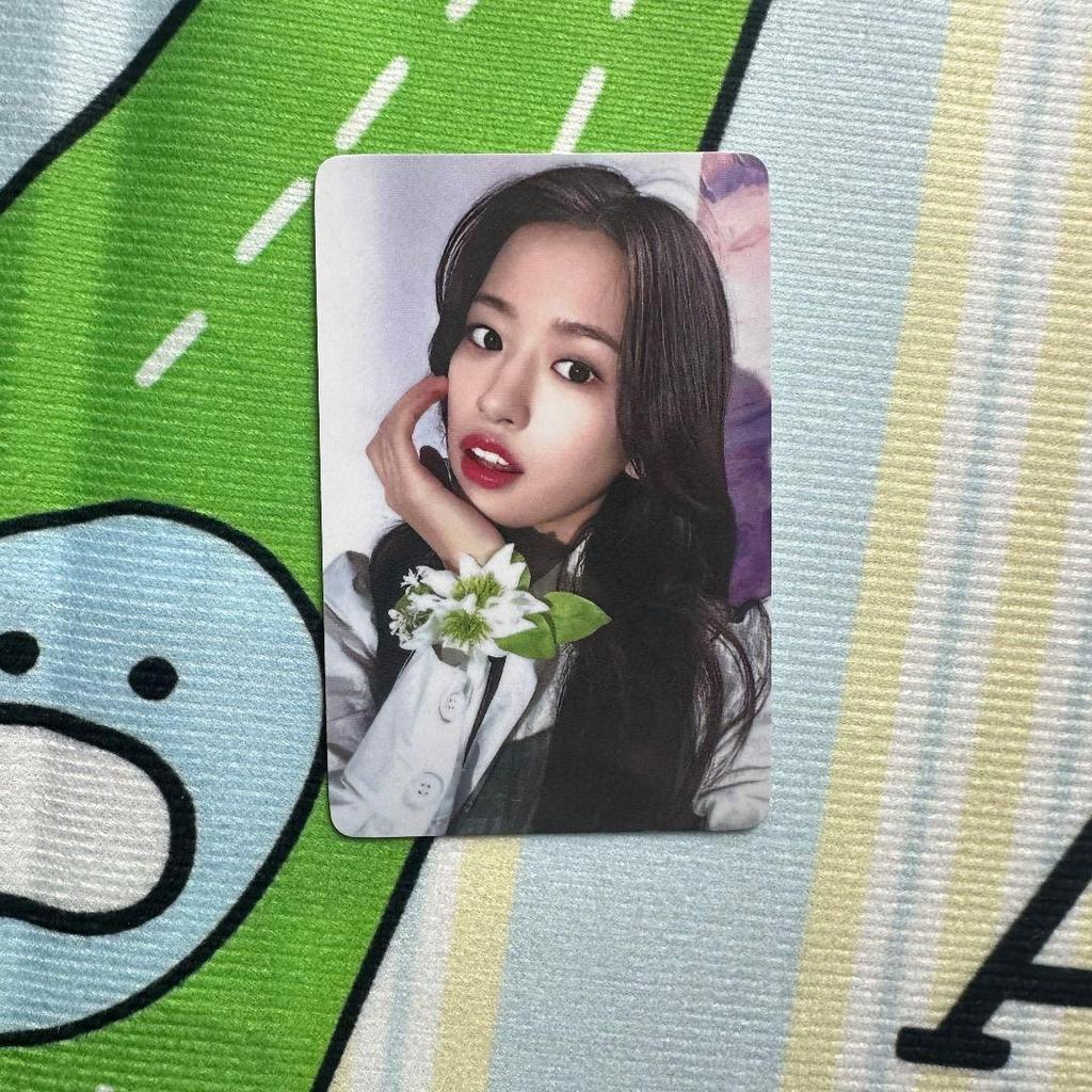[USED] IVE 1st Generation The Prom Yujin Queens DIVE Trading Card Idol