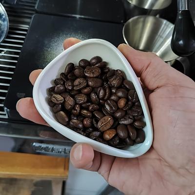 1pc Coffee Containers, Coffee Bean Dosing Cup, Weighing Coffee Bean Container, Pure White Ceramic Tea And Coffee Bean Container