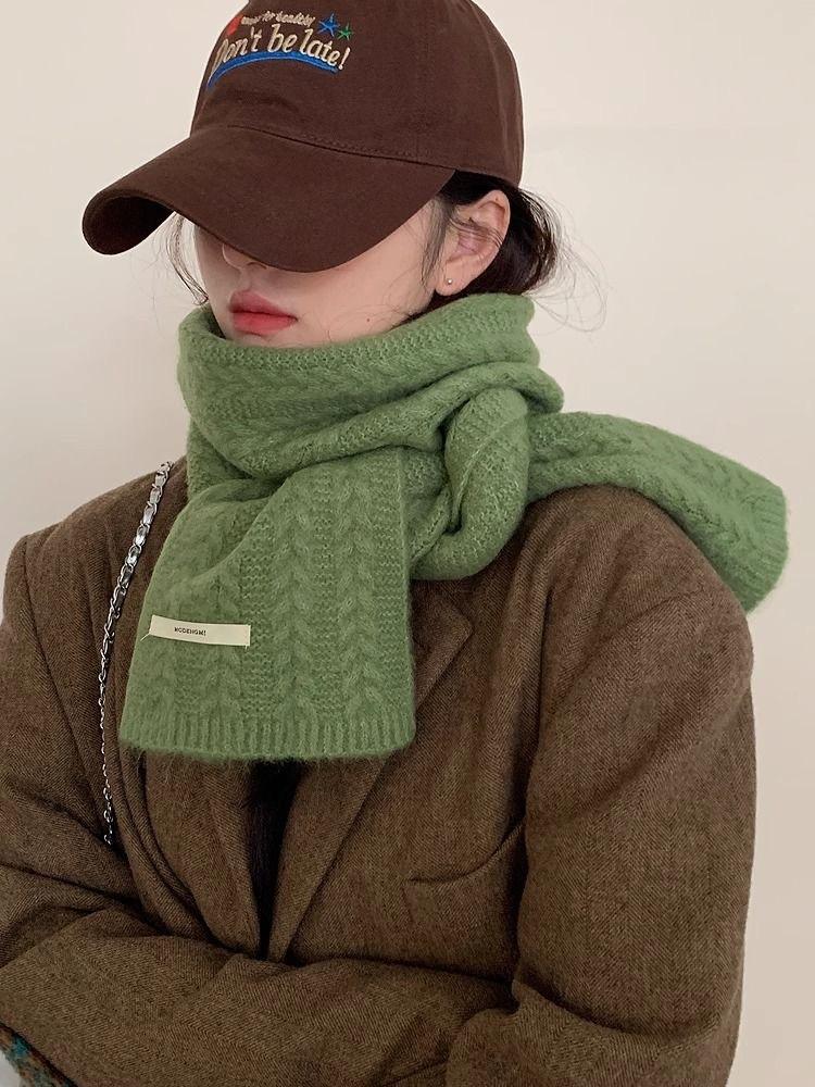 Autumn/winter knitted wool scarf for women, avocado green, Korean style, versatile warm, thickened solid color student neck warmer