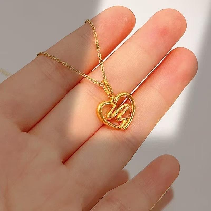 Spirit Snake Necklace Female Simple Love Niche Design Heart-shaped Neck Chain High-end Collarbone Chain Zodiac Jewelry