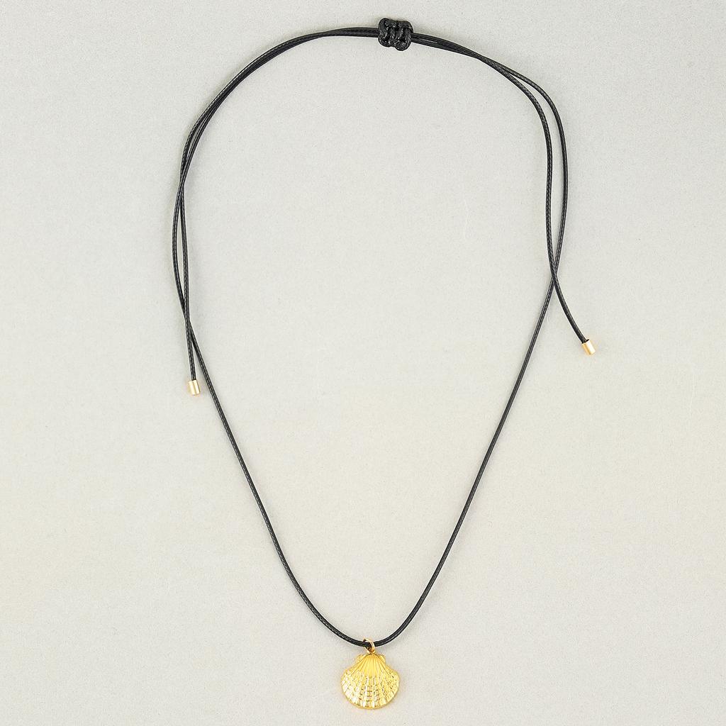 Non-fading shell collarbone chain ocean wind vacation black rope neck chain summer titanium steel real gold electroplated simple necklace