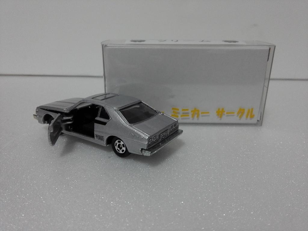 No Box, Out of Print Tomica Anniversary Nissan Skyline TURBO GT-ES Crazy Minicar Circle with Case