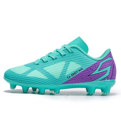 Chuteiras de futebol esportivas infantis personalizadas e da moda, sapatos esportivos confortáveis e respiráveis para ambientes internos e externos