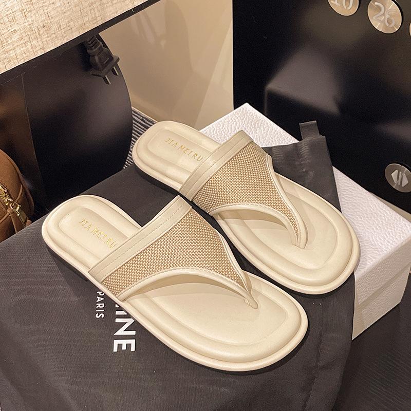 Korean version of soft-soled toe slippers for women's summer wear 2025 new casual fashion open-toed beach cool slippers