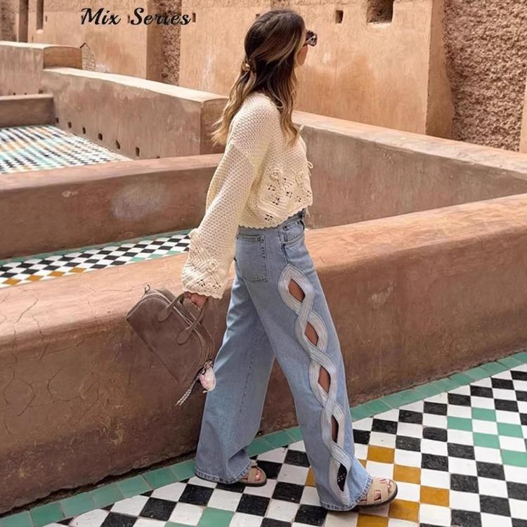 Women's High-waisted Loose-fit Straight-leg Jeans with Side Cut-outs and A Distressed Wash