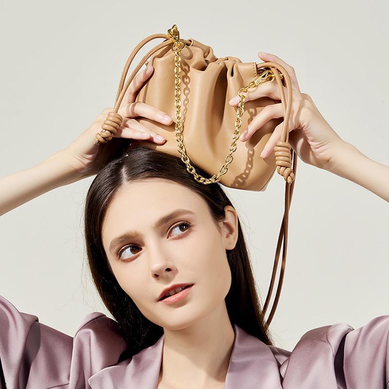 2024 Korean Genuine Leather Chain Cloud Bucket Bag