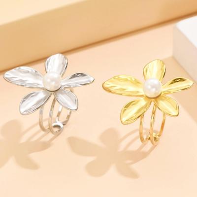 Eleganter Ring mit floraler Perlenintarsie - Offen, Edelstahl, Vergoldet, Damenaccessoire