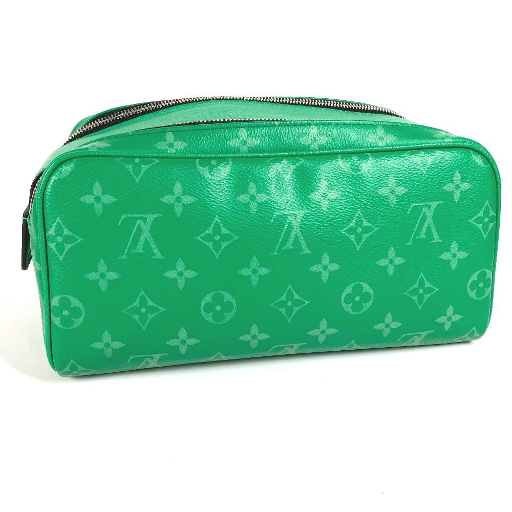 Louis Vuitton  M31013  Taigalama dopp-kit Clutch bag pouch Clutch Hand Bag Green