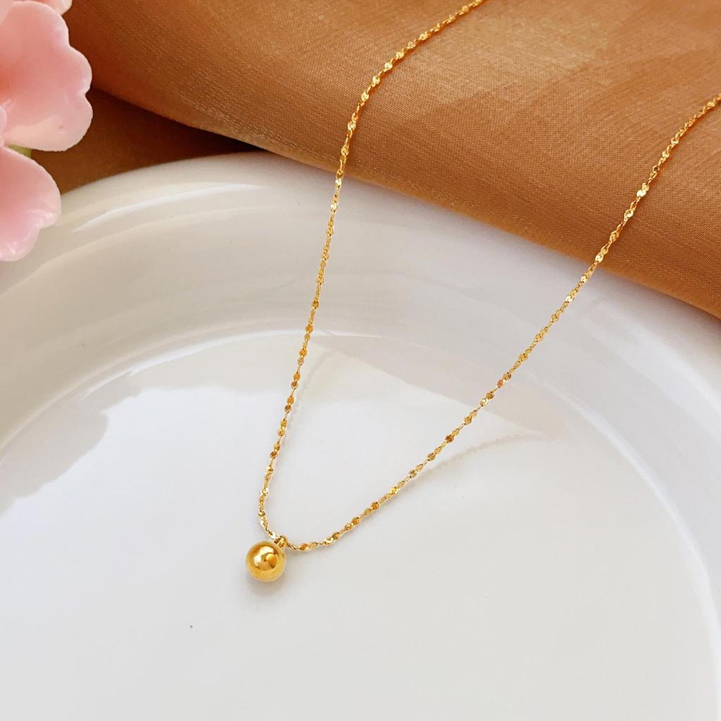 Złoty naszyjnik ze stali nierdzewnej: Elegancka, Wszechstronna, Nieblaknąca Biżuteria Damska