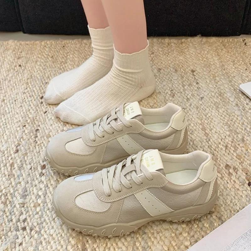 Frühling und Sommer Neue Mode Damen Schuhe Bequeme Freizeit-Sneaker Outdoor Atmungsaktiv Schnürschuhe Walking Creepers Sportschuhe