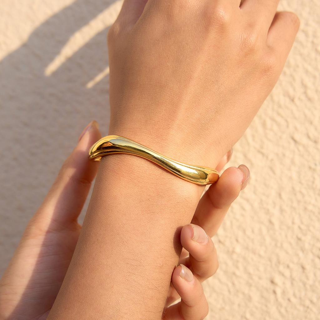Stainless Steel Bracelets Set Gold Plated with Irregular Metal Cuff Delicate Chains Minimalist Layering Jewelry for Women