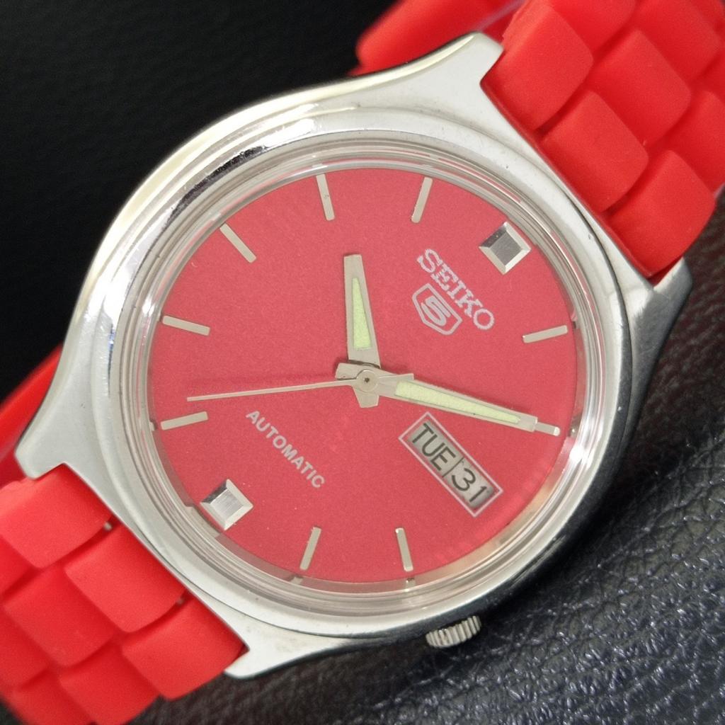 SEIKO 5 AUTOMATIC VINTAGE JAPAN 7009A MENS RED COLOR DIAL WATCH a701312-5 R206a-a701312
