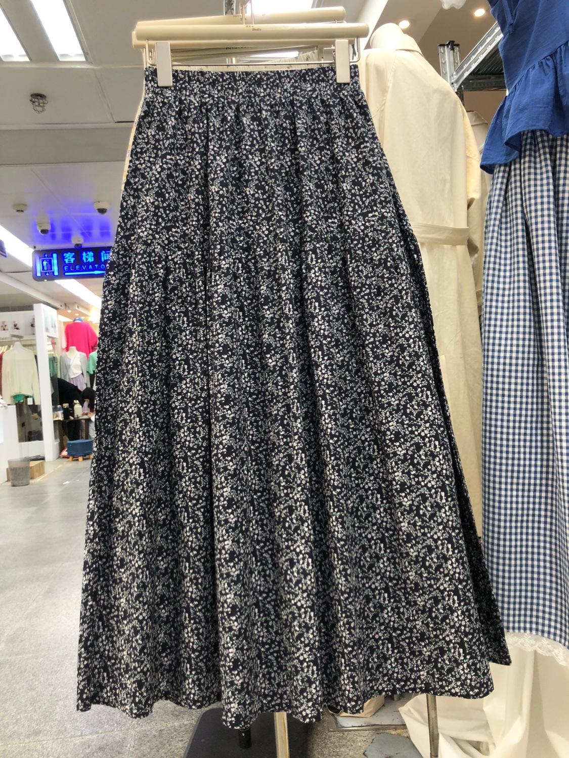 

2025 весна и лето новая ретро-юбка с цветочным принтом синего цвета для женщин с высокой талией, средней и длинной юбкой с принтом one size fits all