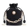 Damen PU Bucket Kette Kleine Messenger Handtaschen Kordelzug Schultertaschen