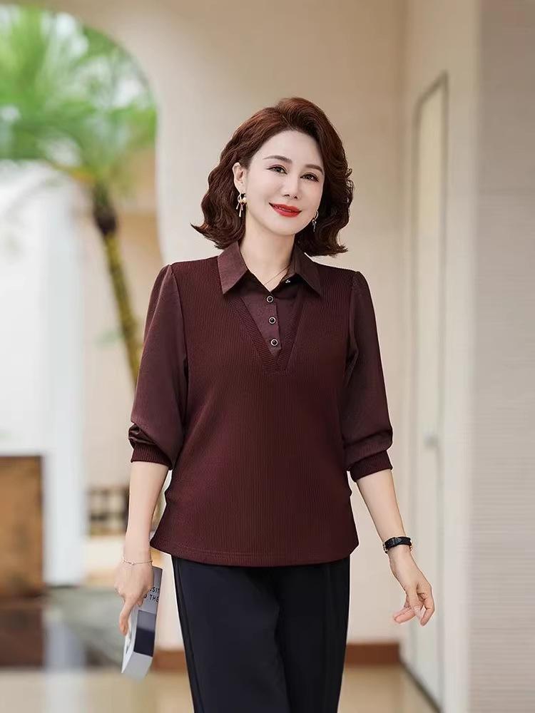 Elegant Spring Knit Top for Mature Women - Fashionable, Age-Reducing, Comfortable Long Sleeve