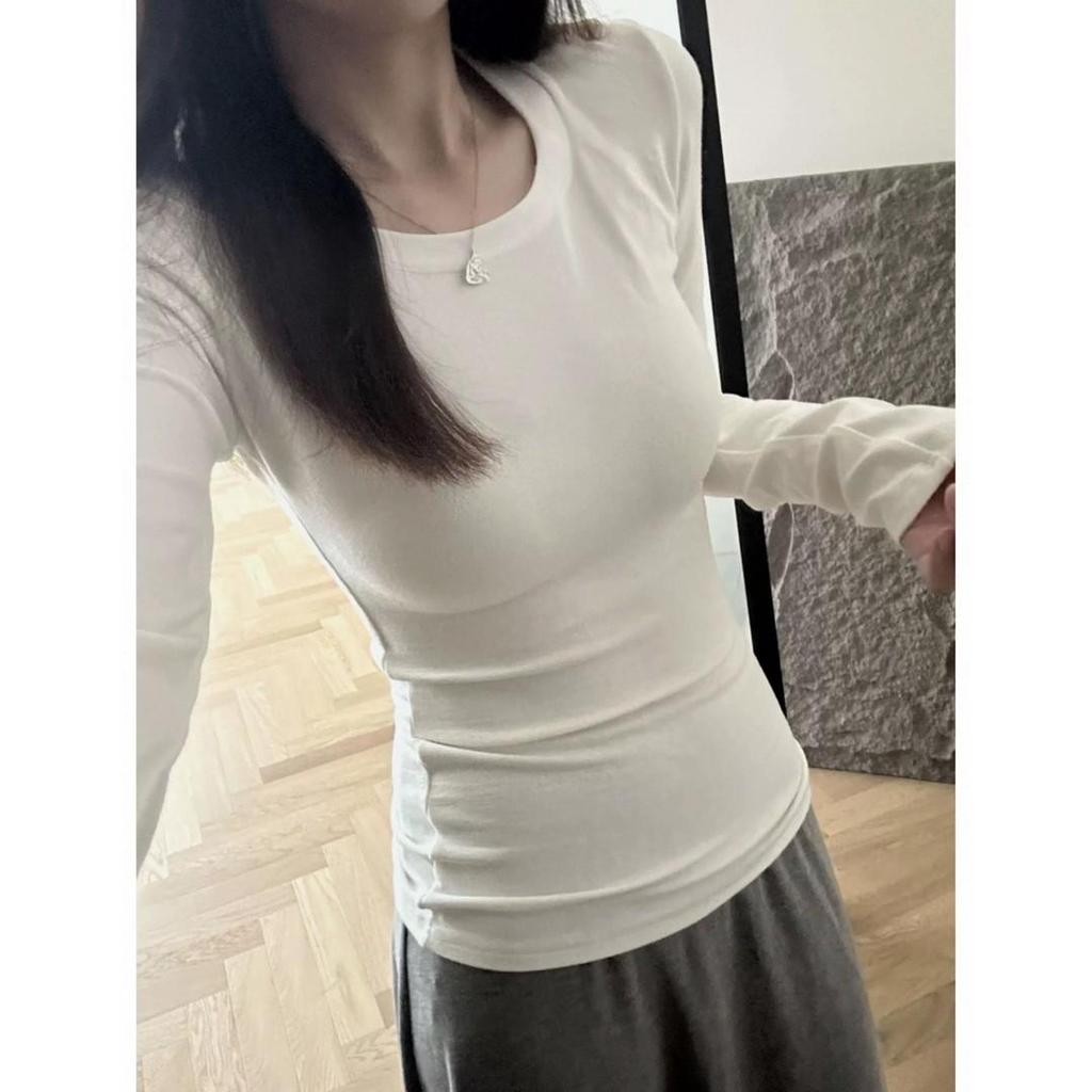 Women's Plus Size 95% Cotton Long Sleeve Round Neck T-Shirt - Slim Fit, Solid Color, Spring/Autumn Wear, Straight Shoulder.