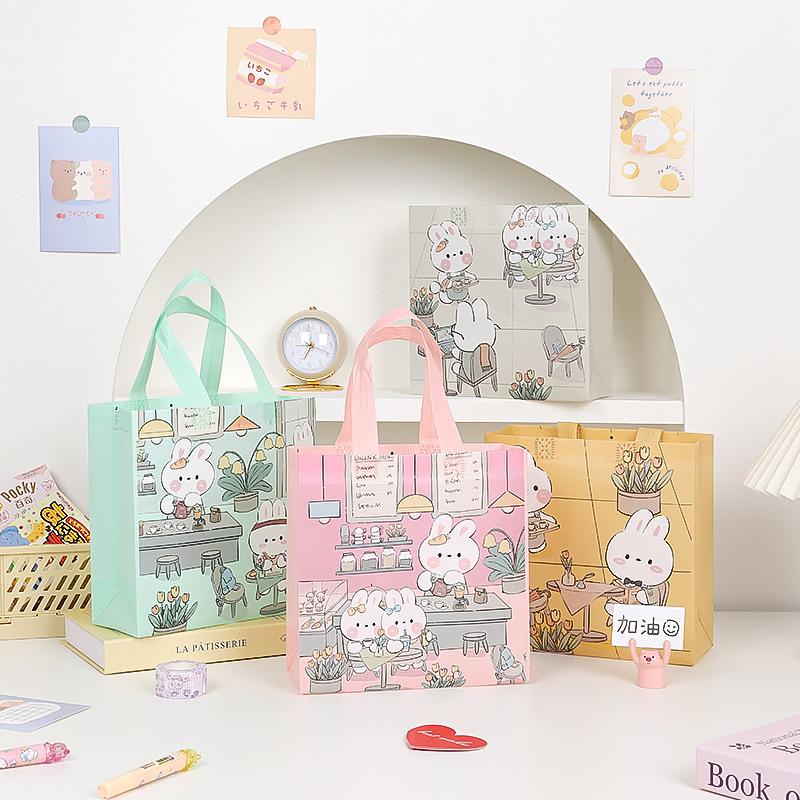 Children's Day, primary school students, kindergarten, birthdays, portable snacks, stationery, souvenirs, non-woven gift bags