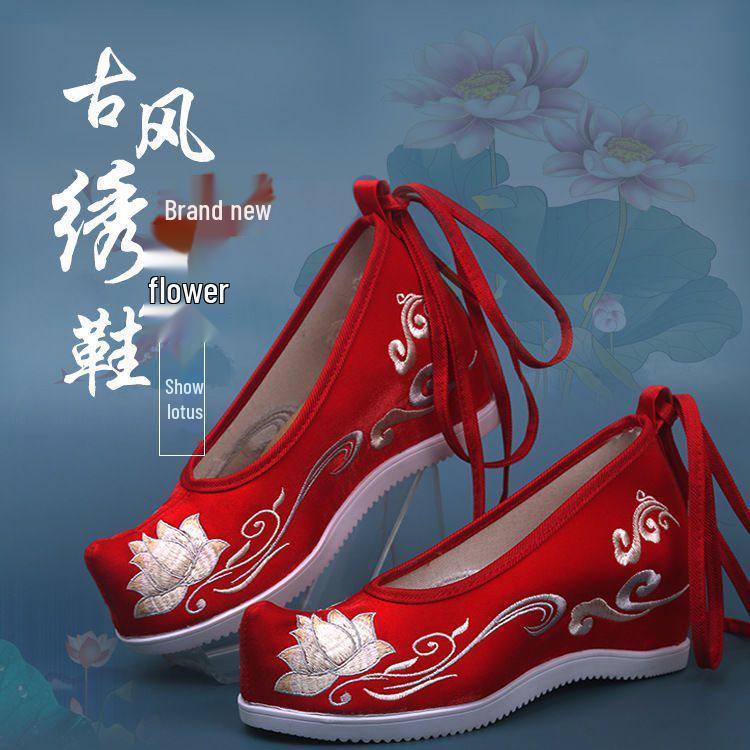 Women's Embroidered Hanfu Shoes - Ancient Style Beaded Floral Shoes with Bow, Upturned Toe, Inner Height Lift, Perfect for Spring and Autumn.