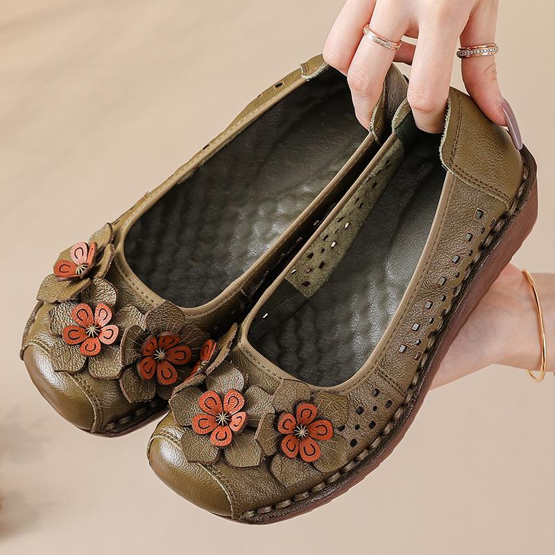 Fashion New Exquisite Cow Leather Wedged Flats Women Handmade Cutout Flower Moccasins Woman Antique Slip On Shoes Ladies Elegant Flats