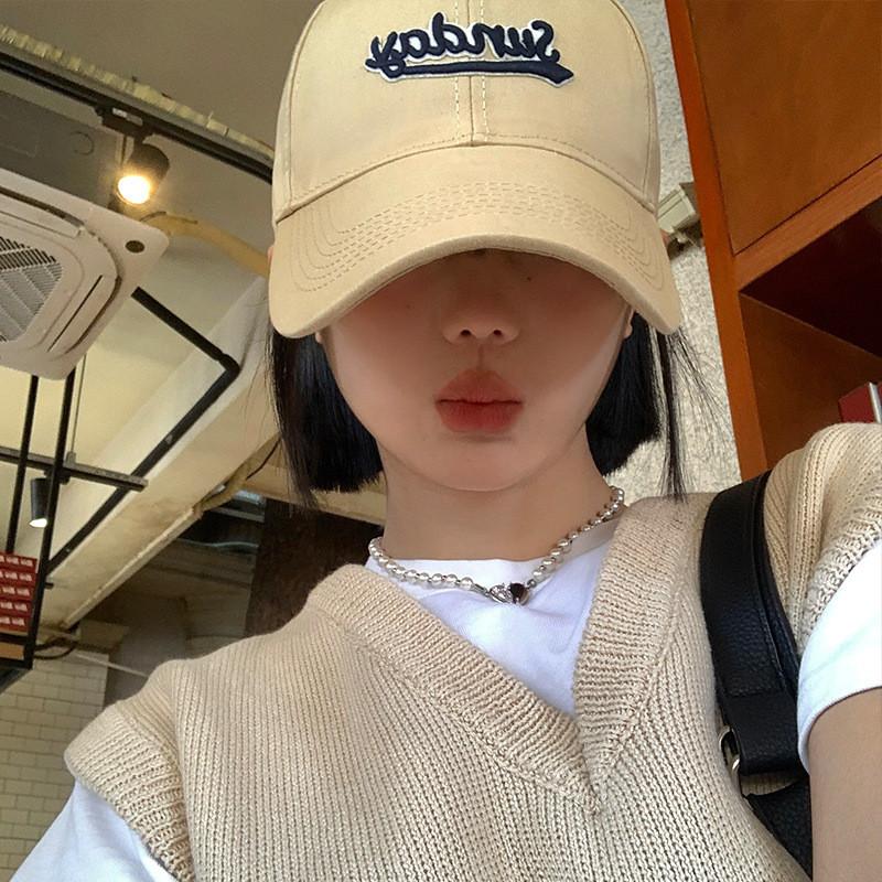 Womens Style Minimalist Cotton Baseball Cap With Letter Details And Adjustable Fit For Summer