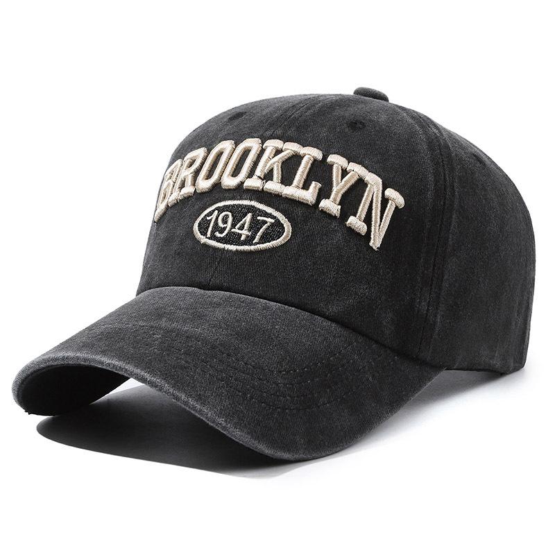 

Customized Distressed Embroidered Baseball Cap, Ideal for Outdoor Travel, Sun Protection, and Couples. Adjustable