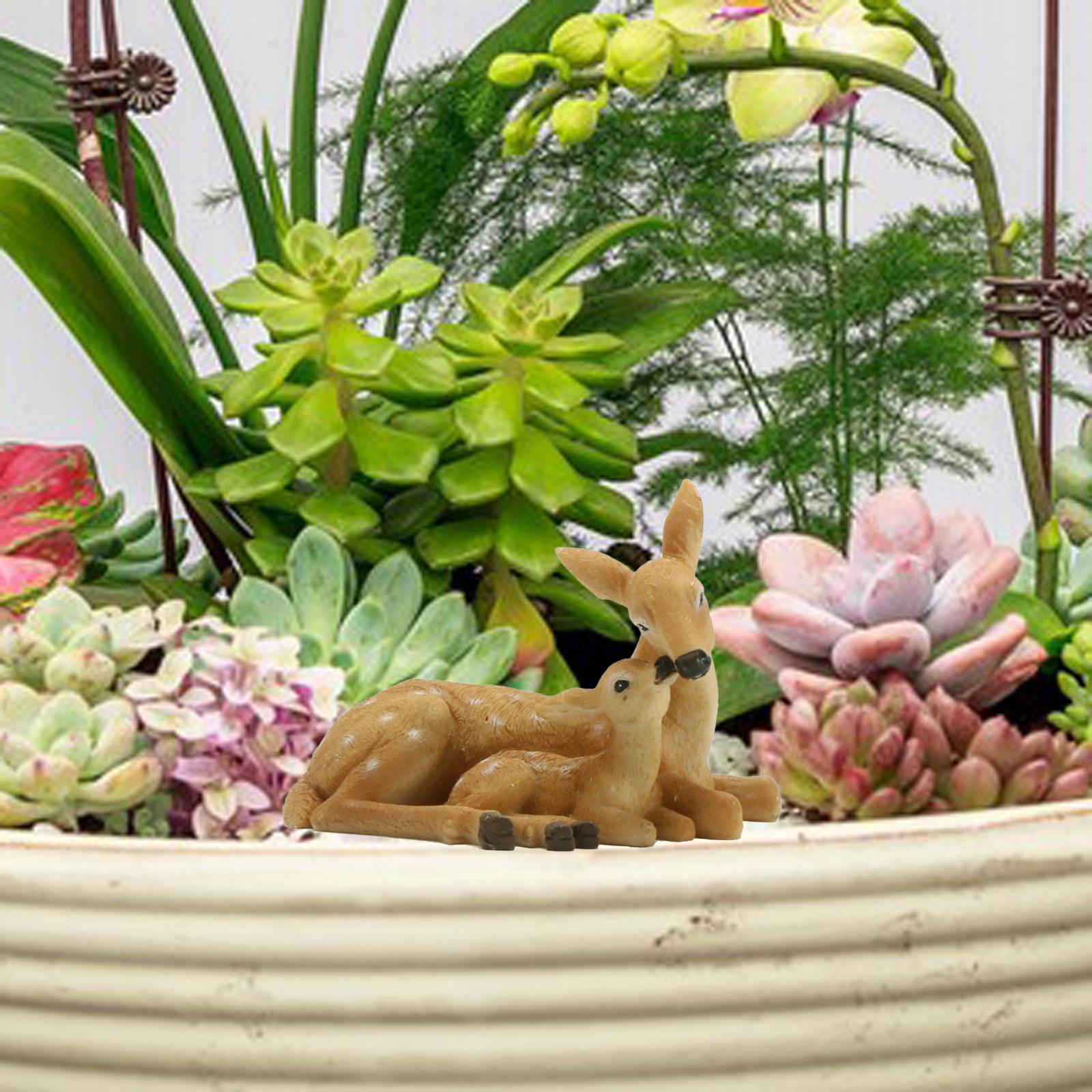 

Deer Sculpture Decorative Display Lovely Resin Sika Deer Statue Ornament Mini Animal Statue for Park Lawn Multifunctional