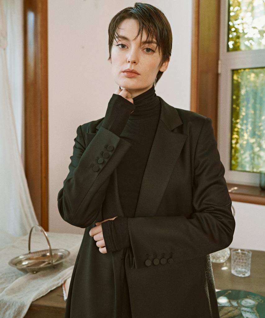 HANSUKNE Crop Warmer Turtleneck (Black)