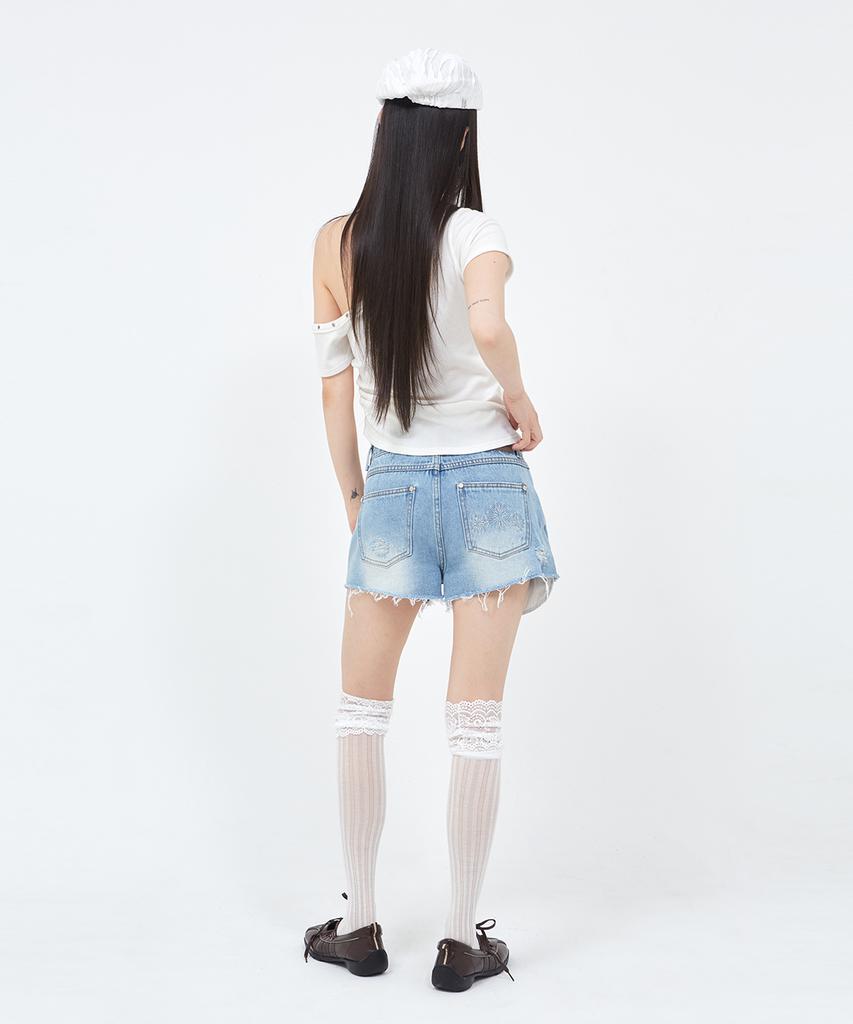 Sekeondeusolteu Layered Damaged Washed Denim Shorts (Light Blue)