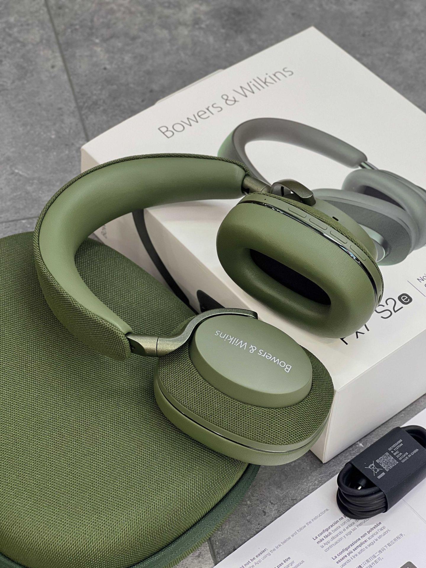 

Накладні Hi-Fi Bluetooth-навушники Bowers & Wilkins Px7 S2e [В наявності]