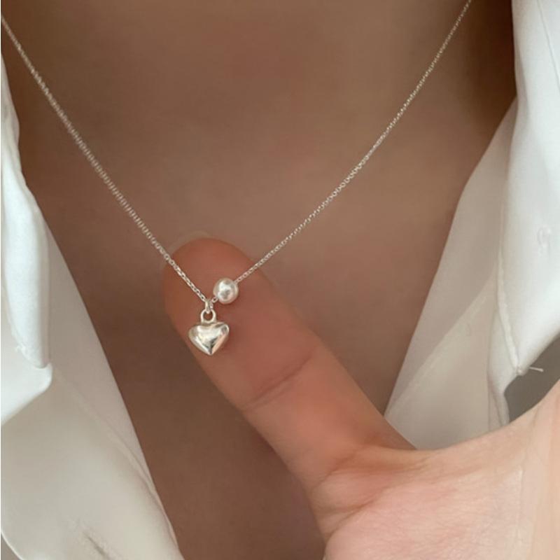 S925 Sterling Silver Heart Pearl Clavicle Necklace, Luxury Minimalist Design, Fashionable Ins Trending Necklace for Women