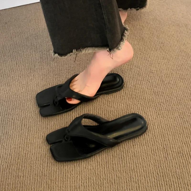 

Летние женские шлепанцы 2025 Модные элегантные с узкой перемычкой Плоские слайды Женские элегантные для вечеринки Платье Сандалии Обувь Дизайнерские сандалии 35 чёрный