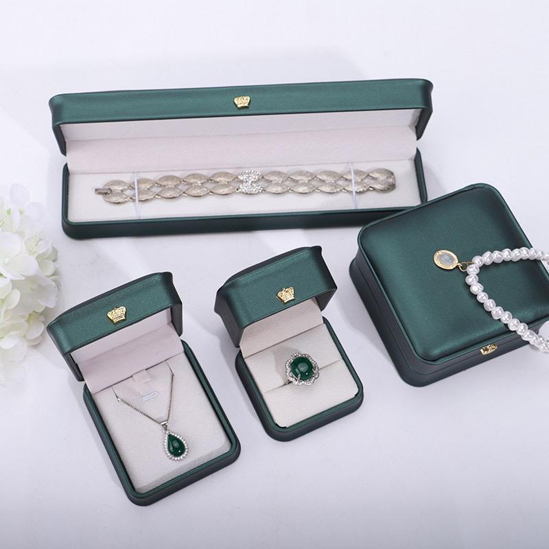 Boîte à Bijoux Bague Cuir PU Organisateur de Bijoux Bague Boucle d'Oreille Collier Pendentif Boîte Présentoir Cadeau Proposition Fiançailles Mariage
