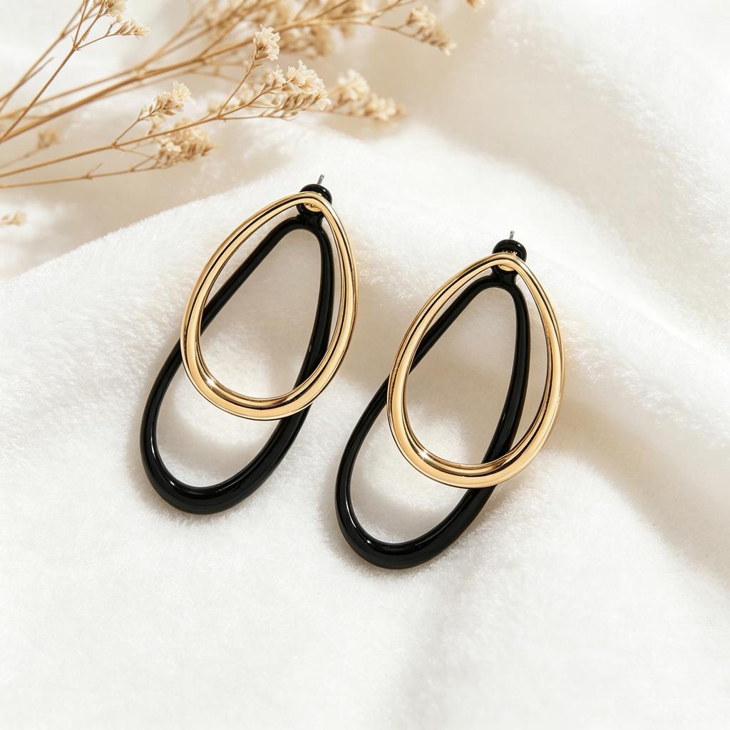 Simple Stud Earrings Women's Hong Kong Flavor Earrings Simple Light Luxury Temperament Style Niche Earrings