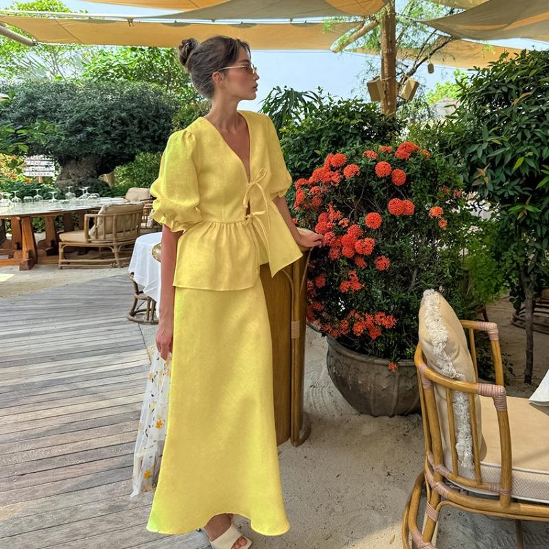 New Summer Women's Clothing Suit Fashionable Casual V-neck Pleated Lace-up Top Bubble Sleeve Skirt