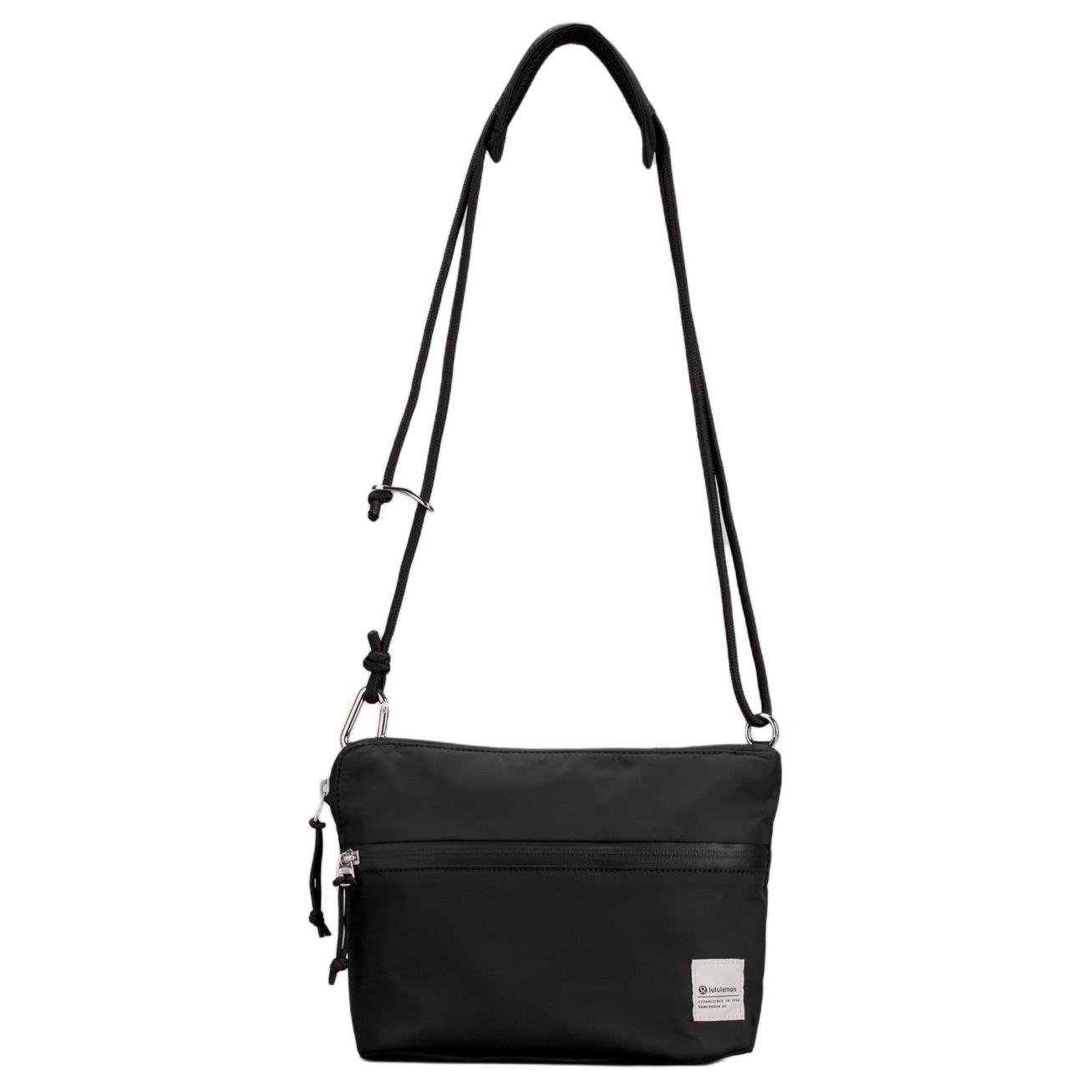

Lululemon 2.5L Patch Logo Zipper Adjustable Shoulder Strap Polyester Crossbody Bag Unisex bags Black LU9AS5S-168380 Black